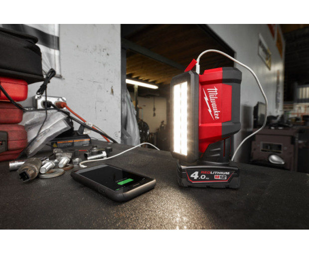 Акумулаторен фенер Milwaukee M12PAL-0