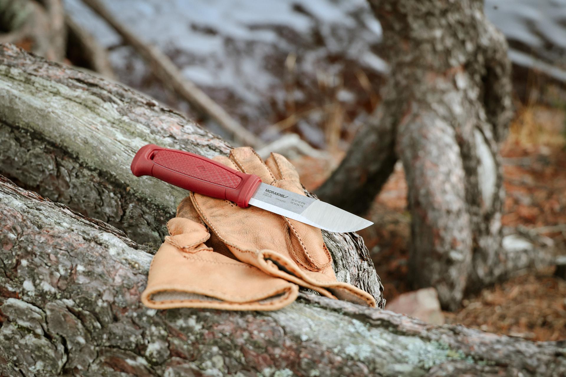 Morakniv Kansbol Dala Red Edition (S)